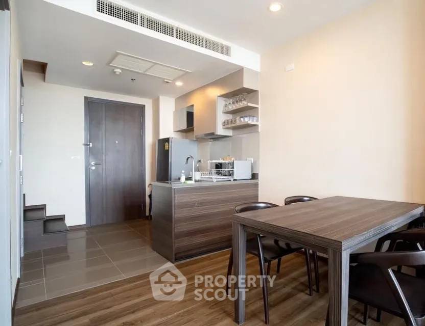 รูป คอนโด 2-ห้องนอน ที่ ทีล สาทร-ตากสิน ใกล้ BTS วงเวียนใหญ่ (ID 2494298) - รูปที่ 2/5