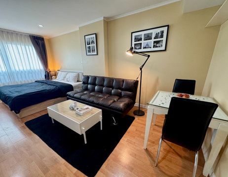 Condo for rent, Lumpini Ville Ramkhamhaeng 44, call 0999983897.