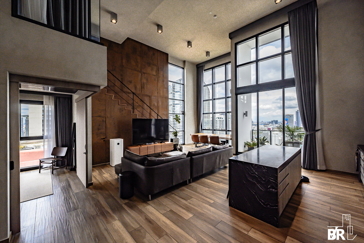 รูป  The Lofts Asoke💎Luxury Duplex Condo in a Heart of Asoke ❤️ ใกล้ MRT เพชรบุรี  - รูปที่ 2/11