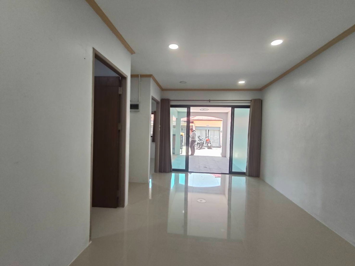 รูป 🏡✨ ทาวน์เฮ้าส์ชั้นเดียว ติวราธานี ทำเลน่าอยู่ คุ้มค่าเกินราคา 💸 - รูปที่ 5/12