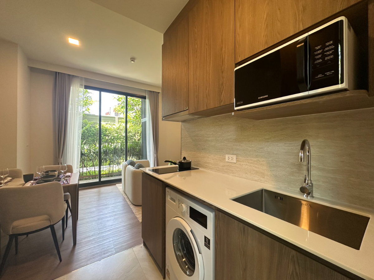 condo for sale , just 2.0 km from the beach. - image 3