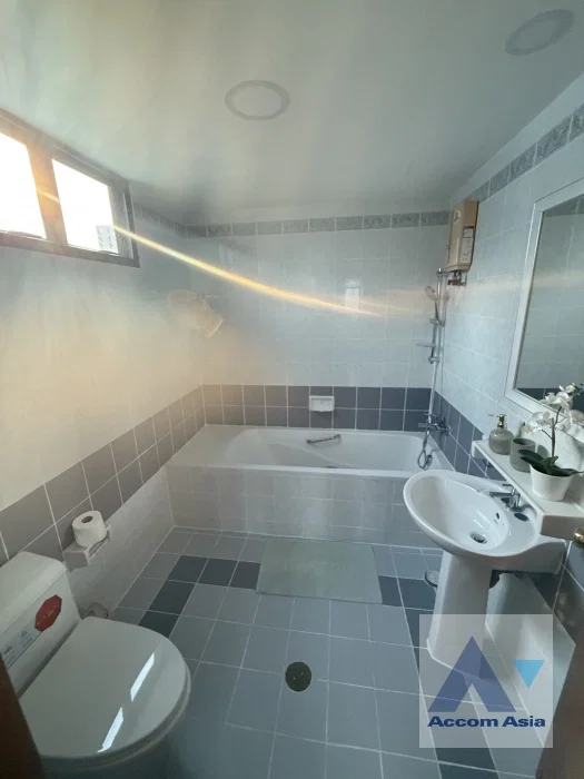 picture 🔼🔽 AccomA 📩 2 BR Condominium @United Tower (AA45303) - 8/9
