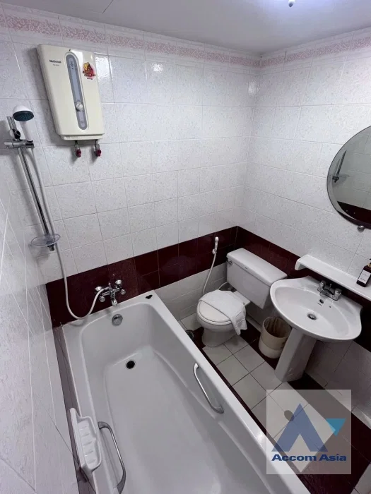 รูป 🔼🔽 AccomA 📩  2 BR Condominium @United Tower (AA45295) - รูปที่ 11/12