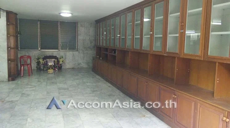 รูป 🔼🔽 AccomA 📩 Pet friendly,Home Office 5 BR House in Khwaeng Sam Sen Nai (AA10835) - รูปที่ 9/9