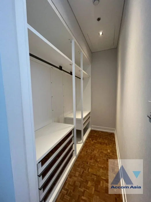 รูป 🔼🔽 AccomA 📩 Fully Furnished,Super Luxury 2 BR Condominium @The Ritz Carlton Residences (AA45262) - รูปที่ 12/16