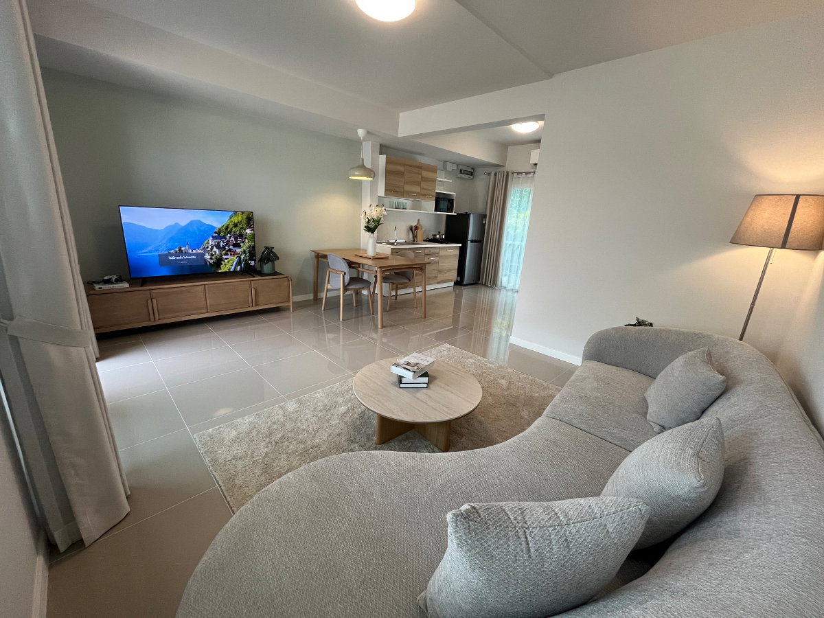 รูป 📣  ปล่อยเช่าทาวน์โฮมคลาสสิกสไตล์ยุโรป โครงการ Villagio สันทราย (หิ้วกระเป๋าเข้าอยู่ได้เลย!) 🏡 - รูปที่ 3/25