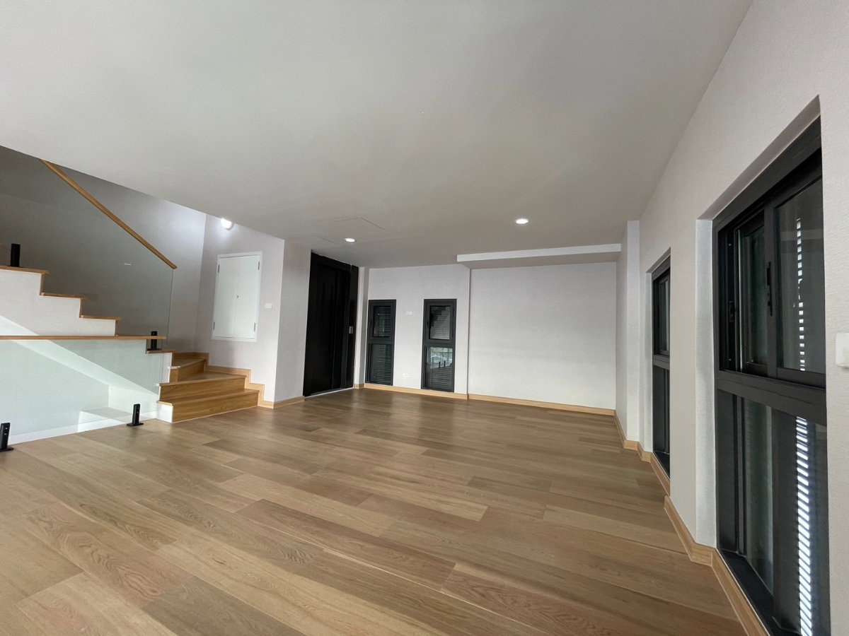 รูป 📣📣 ให้เช่า Sage Thonglor บ้าน 4.5 ชั้น พร้อมลิฟต์ส่วนตัว สระว่ายน้ำส่วนตัว - รูปที่ 32/40