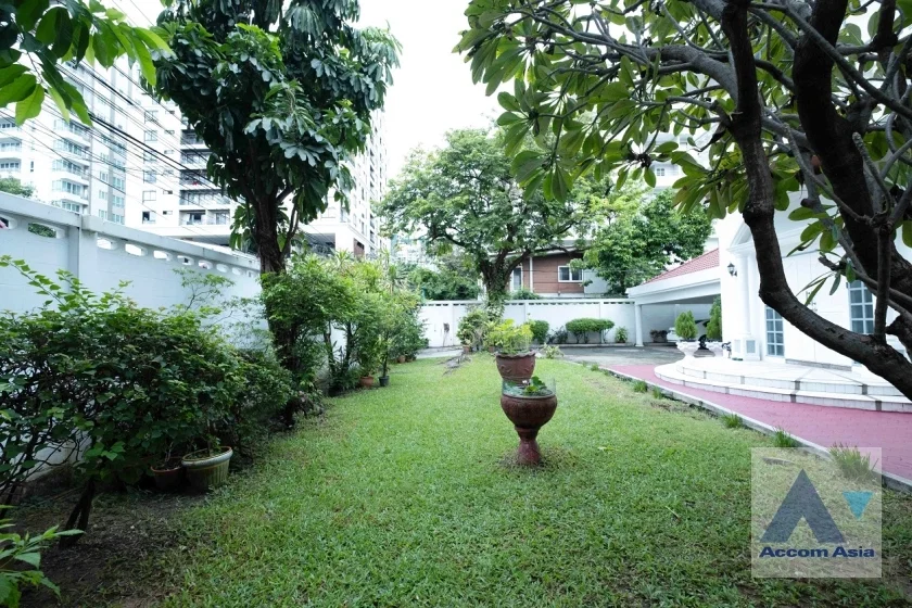 picture 🔼🔽 AccomA 📩 Classic House in Serene Garden with Spacious Layout (AA36987) - 4/20
