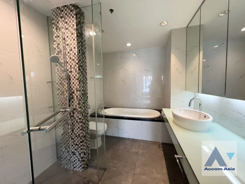รูป 🔼🔽 AccomA 📩 Pet friendly 2 BR Condominium @The Legend Saladaeng (AA18221) - รูปที่ 9/11