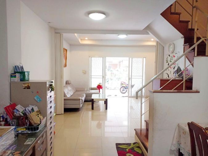 3-bed townhouse for sale, 147 sqm, 21.3 sq wah, Thanapirom Phetkasem 69