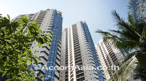 🔼🔽 AccomA 📩 Well-located high-rise condominium in central Sukhumvit (2032701)