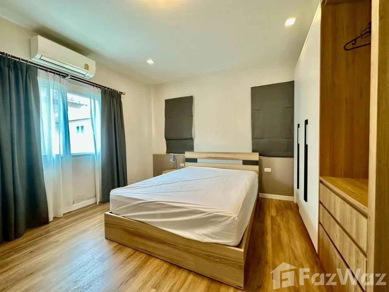 picture Fully Furnished 4-Bedroom House with Security System 6145772 - 14/22