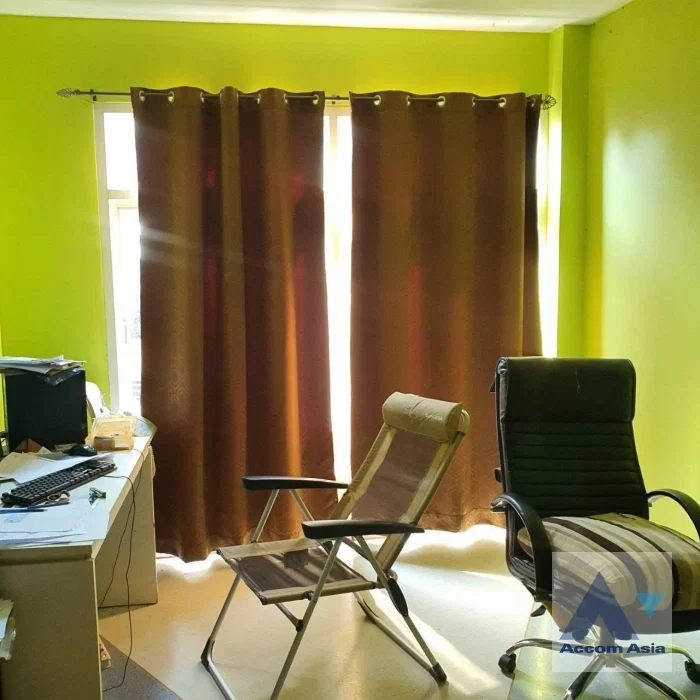 รูป 🔼🔽 AccomA 📩  4 BR House in Khwaeng Sam Sen Nai (AA45009) - รูปที่ 2/5