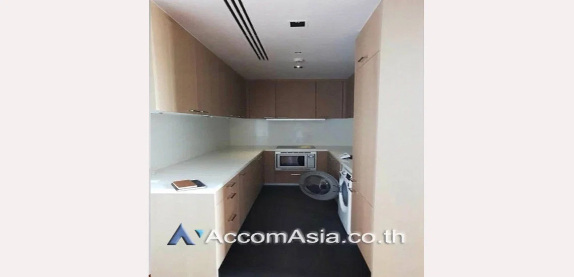 รูป 🔼🔽 AccomA 📩  Contemporary condominium with balcony and panoramic views in Sathorn (AA30028) - รูปที่ 6/8