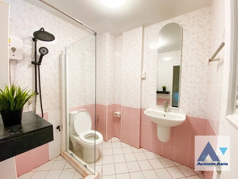 รูป 🔼🔽 AccomA 📩 Pet friendly 4 BR Townhouse in Phra Khanong Nuea (AA25149) - รูปที่ 6/7