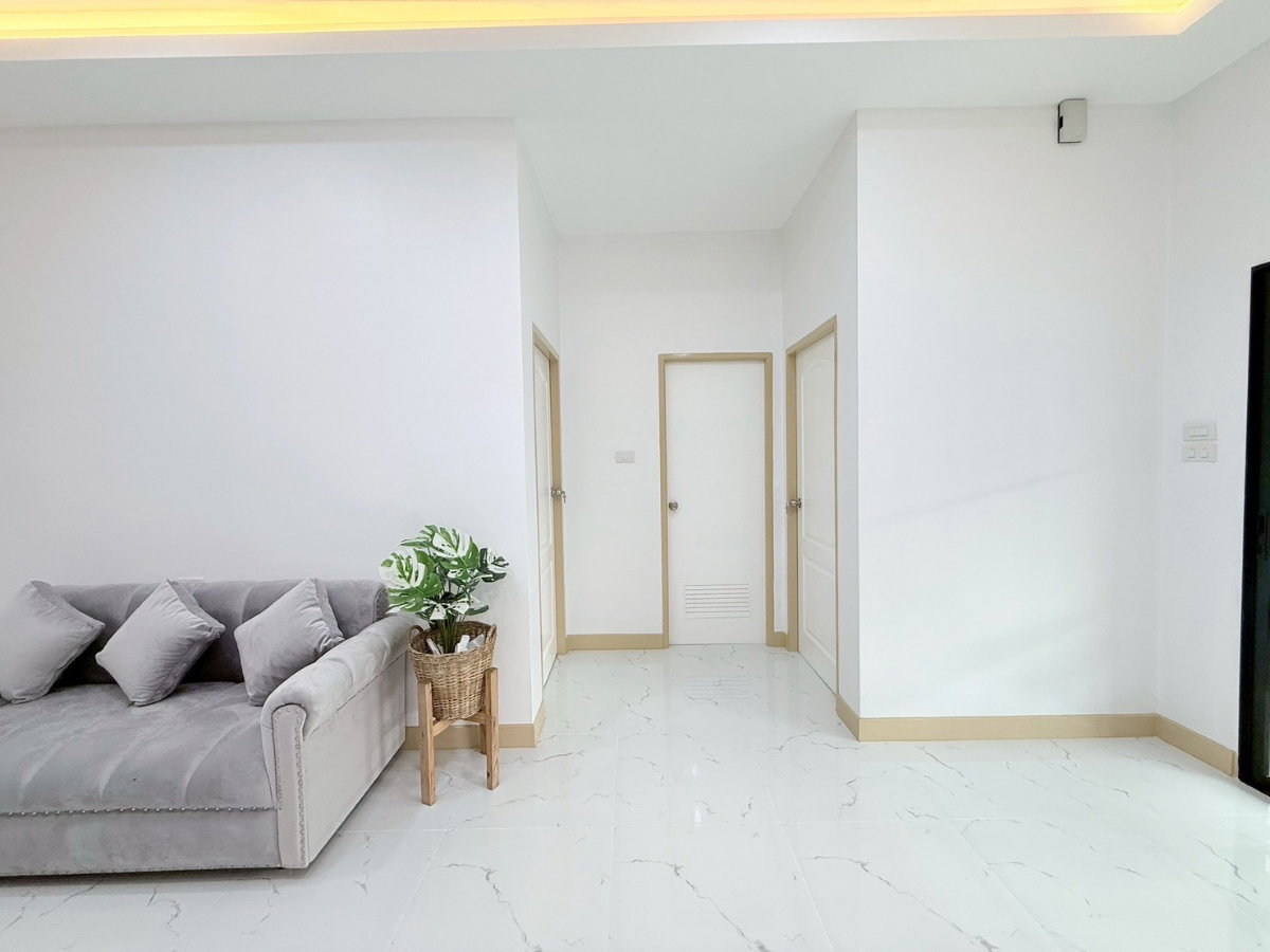 รูป ขายบ้านรีโนเวท 🏡 หมู่บ้านนันทวัน 4 (เลียบวารี 53) 👉 เนื้อที่ 27.6 ตร.ว. 🔧รีโนเวทใหม่ทั้งหลัง พร้อมเข้าอยู่ 🌟ราคาเพียง 2.3 ล้านบาท - รูปที่ 17/18