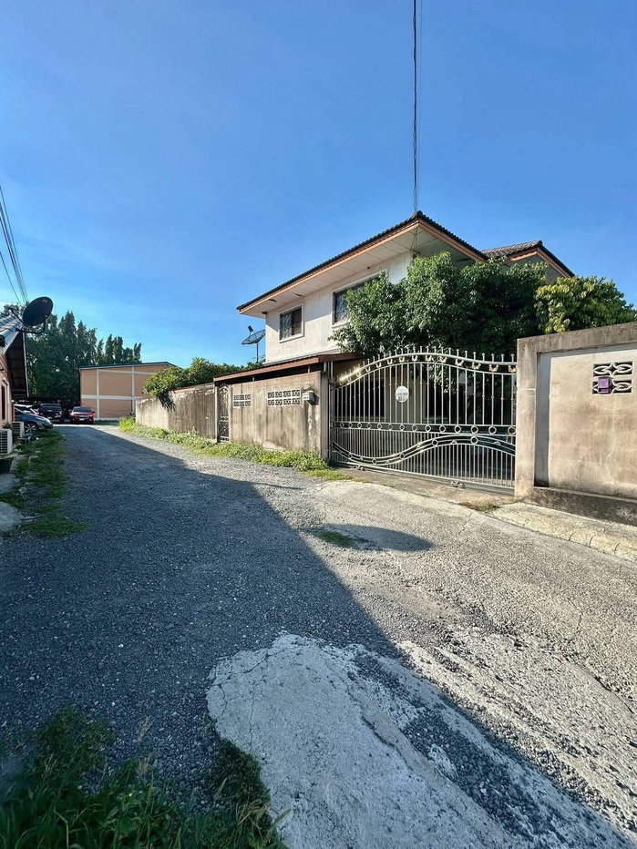 รูป ขายกิจการหอพักแถมบ้าน 1 หลังขนาด 1 ไร่ พักัด อ่างอุดม แหลมฉบัง ศรีราชา - รูปที่ 12/14