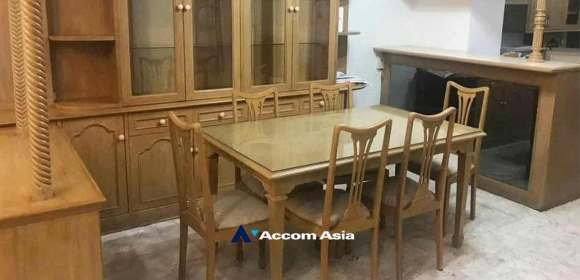 picture 🔼🔽 AccomA 📩  Classic wood-themed home with full built-ins throughout, located in Phra Khanong (AA32424) - 9/20