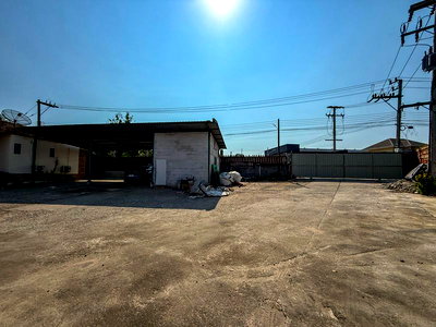 Factory for sale Kasetsart University Si Racha Campus : Warehouse for sale in Sriracha, Chak Kho, Nong Kham, ideal for logistics businesses.