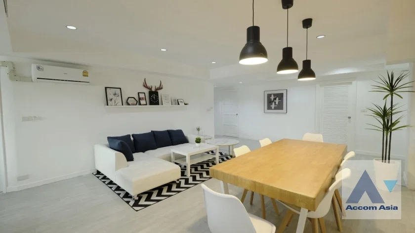 รูป 🔼🔽 AccomA 📩 Royal Castle condo with classic European style  Near BTS Phrom Phong (AA37144) - รูปที่ 3/20