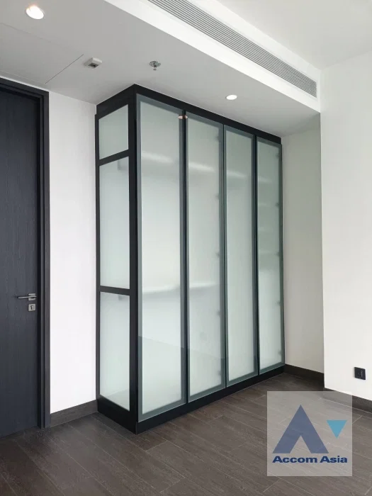 picture 🔼🔽 AccomA 📩 Minimal white condominium with clean lines in Sathorn area (AA43170) - 12/16