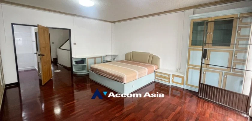 picture 🔼🔽 AccomA 📩  Classic wood-themed home with full built-ins throughout, located in Phra Khanong (AA32424) - 14/20