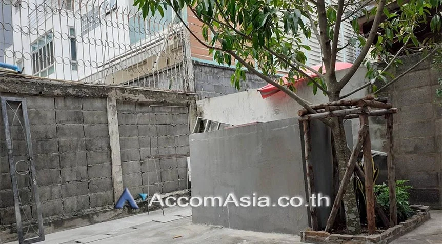 picture 🔼🔽 AccomA 📩 Home Office 4 BR Townhouse in Chong Nonsi (AA16796) - 10/19