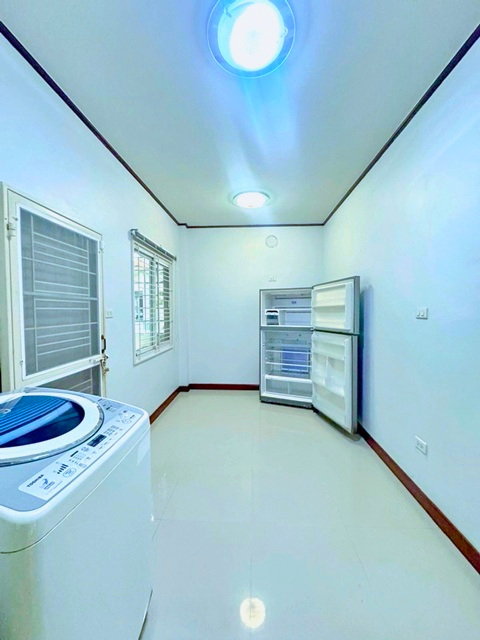 รูป ใกล้ เจพาร์ค ศรีราชา 500 ม. บ้านเดี่ยวหรู 2 ชั้น 3 นอน 100 ตร.ว. 300 ตร.ม. หลังมุม สภาพสวย ทำเลศรีราชา . ศรีราชาะนิคมอุตสาหกรรม - รูปที่ 6/8