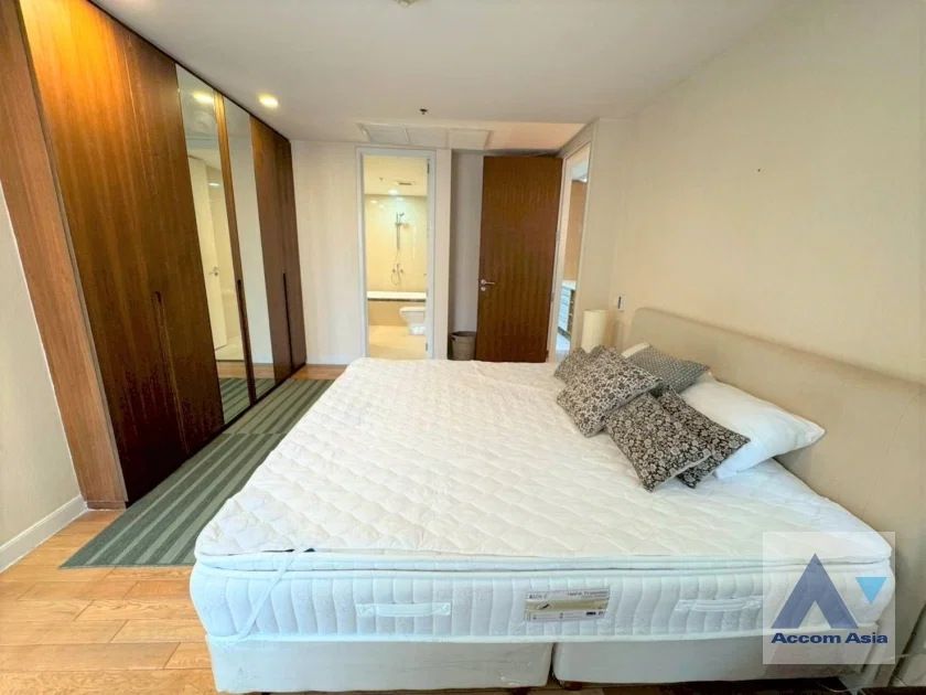 รูป 🔼🔽 AccomA 📩 Pet friendly 2 BR Condominium @The Legend Saladaeng (1512622) - รูปที่ 12/15