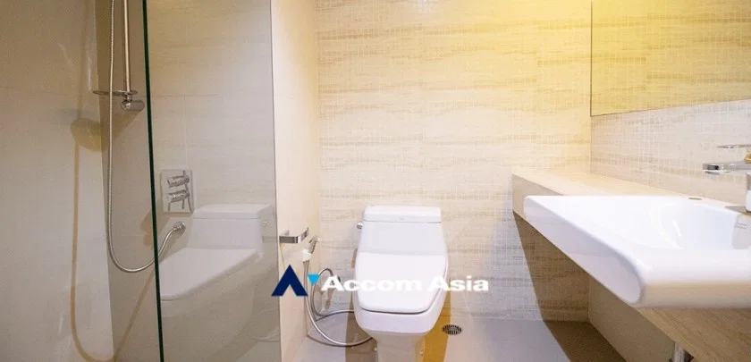 picture 🔼🔽 AccomA 📩 Spacious Classic Condo – Bright, Airy & Private Layout - 20/20