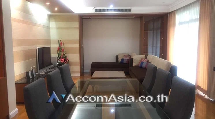 รูป 🔼🔽 AccomA 📩 Wood-accented condo with private balcony and cozy layout (1519142) - รูปที่ 4/9