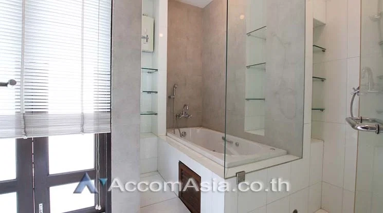 รูป 🔼🔽 AccomA 📩  4 BR House in Khwaeng Sam Sen Nai (97289) - รูปที่ 9/10