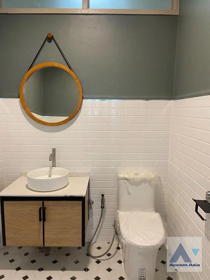 รูป 🔼🔽 AccomA 📩 Renovated private house with cozy charm in Ekkamai (AA33648) - รูปที่ 17/20