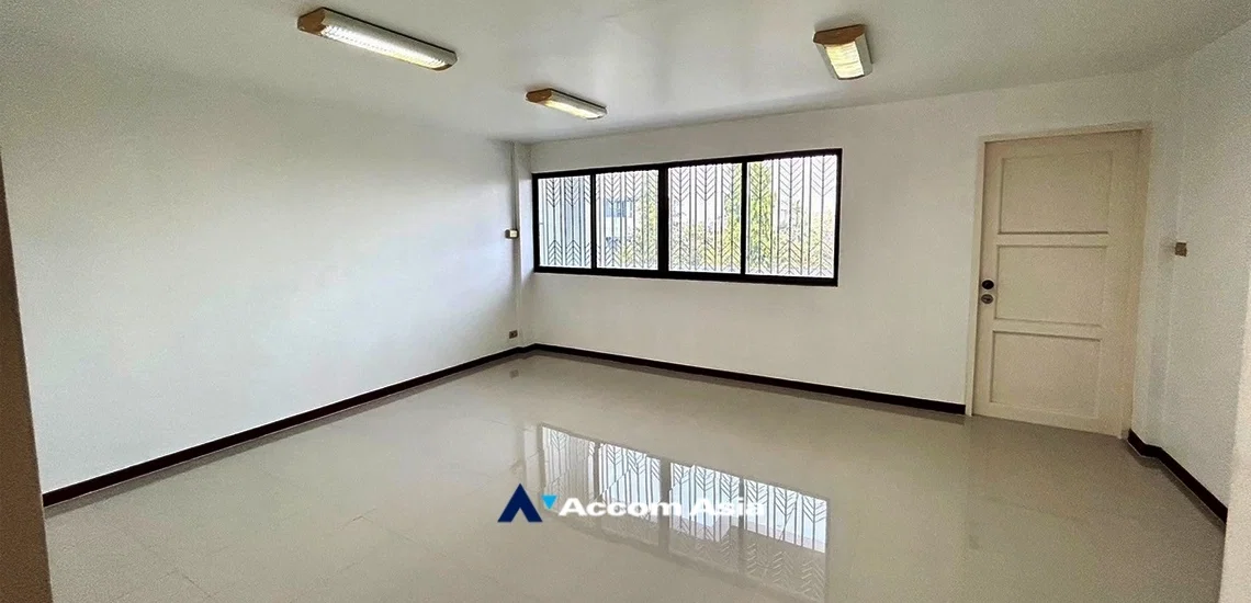 picture 🔼🔽 AccomA 📩 Home Office 3 BR House in Phra Khanong Nuea (2514094) - 5/13