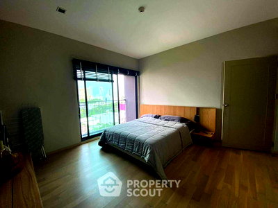 Condos for sale : 1-BR Condo at Noble Reveal Ekamai near BTS Ekkamai (ID 2391552)