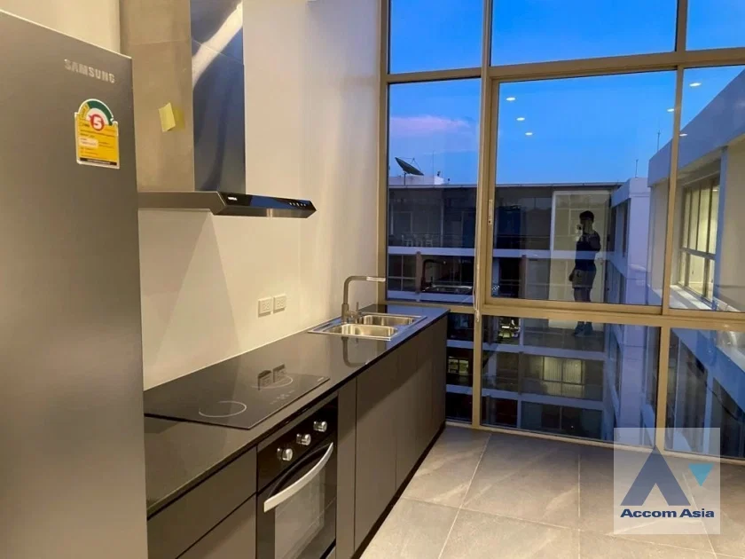 picture 🔼🔽 AccomA 📩 Pet friendly,Penthouse 5 BR Condominium @Ficus Lane (AA19706) - 12/20