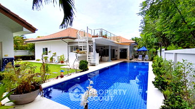 Houses for rent Prachaubkirikhan : 4-BR Villa at Mali Prestige in Thap Tai (ID 2241985)