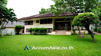 Houses for rent วิทยาลัยมิชชั่น : 🔼🔽 AccomA 📩 Home Office,Garden 2 BR House in Thung Phaya Thai (AA27364)