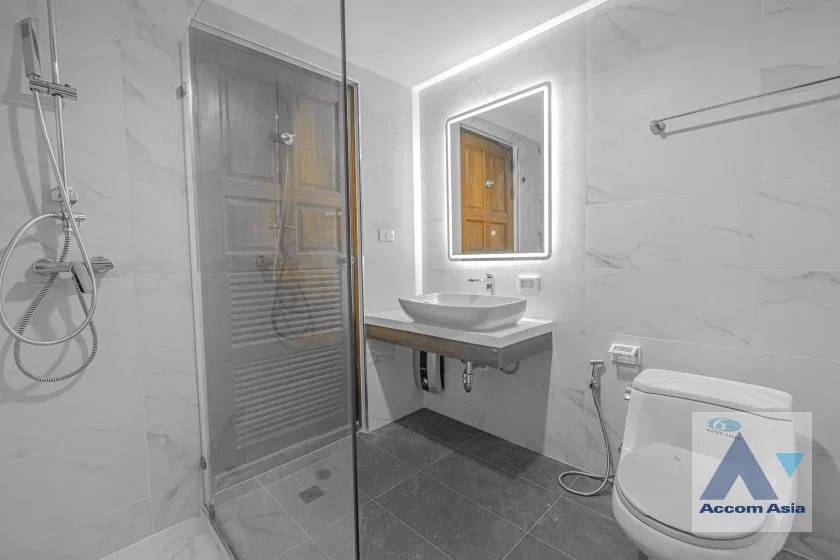 รูป 🔼🔽 AccomA 📩 Bright classic condo with marble floors near The Emporium (24648) - รูปที่ 19/20