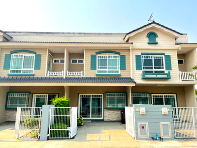 เช่าทาวน์โฮม เชียงใหม่ : 📣  ปล่อยเช่าทาวน์โฮมคลาสสิกสไตล์ยุโรป โครงการ Villagio สันทราย (หิ้วกระเป๋าเข้าอยู่ได้เลย!) 🏡