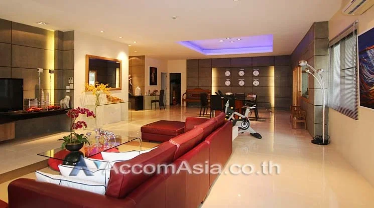 picture 🔼🔽 AccomA 📩 3 BR Condominium @Pearl Garden (AA10746) - 2/10