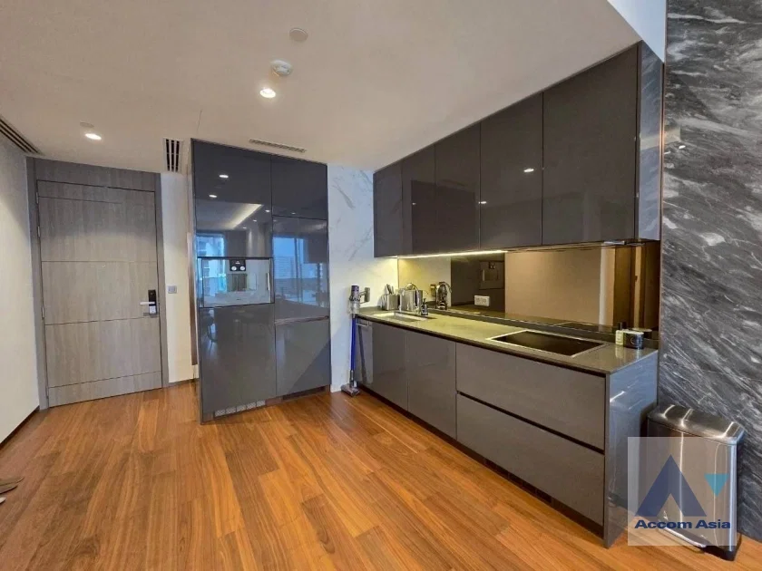picture 🔼🔽 AccomA 📩 Luxury Condominium with city views and sleek modern kitchen (AA43900) - 5/16