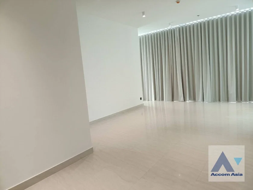 picture 🔼🔽 AccomA 📩 Minimal white condominium with clean lines in Sathorn area (AA43170) - 3/16