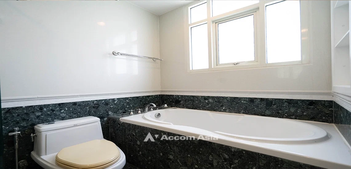 picture 🔼🔽 AccomA 📩 Elegant low-rise condo with garden view in Sathorn area (AA24853) - 9/10