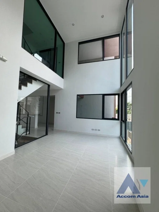 รูป 🔼🔽 AccomA 📩 Pet friendly,Home Office 3 BR House @Baan Klang Muang CLASSE Sukhumvit 77 (AA38596) - รูปที่ 4/20