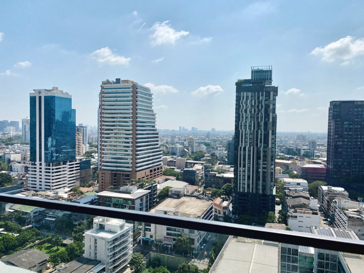 picture Hyde Heritage. 3beds 130sqm. Line id: @pfagent - 18/18