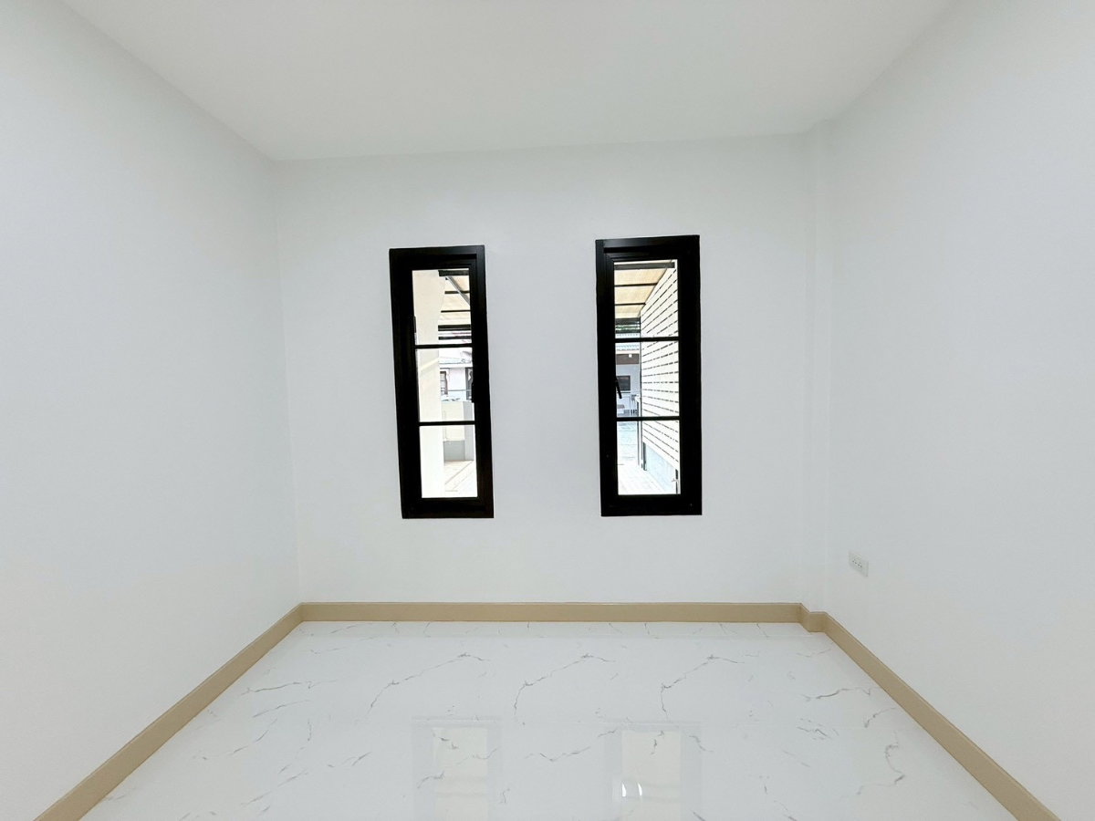 รูป ขายบ้านรีโนเวท 🏡 หมู่บ้านนันทวัน 4 (เลียบวารี 53) 👉 เนื้อที่ 27.6 ตร.ว. 🔧รีโนเวทใหม่ทั้งหลัง พร้อมเข้าอยู่ 🌟ราคาเพียง 2.3 ล้านบาท - รูปที่ 14/18