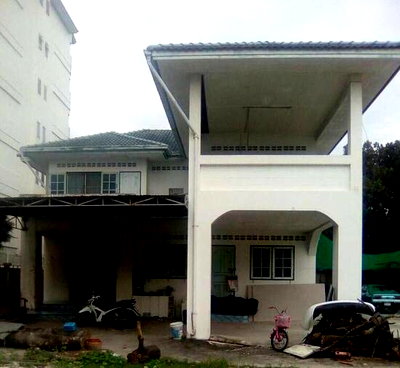 Houses for sale ม.นานาชาติแสตมฟอร์ด : Single house for sale with land, Suan Luang District, Bangkok (On Nut