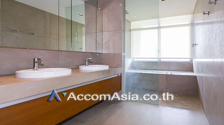 picture 🔼🔽 AccomA 📩 Charming vintage-style house with classic curtains and parquet floors (AA22996) - 10/10