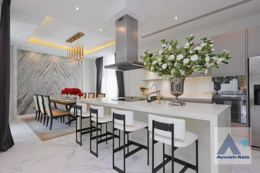 รูป 🔼🔽 AccomA 📩 Private Swimming Pool 4 BR Townhouse @The Boulevard Ekkamai 22 (AA36336) - รูปที่ 9/20